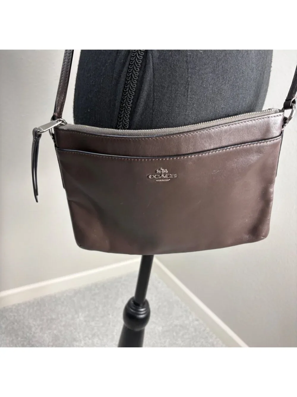 Coach Brown Leather Crossbody Bag Soft Classic Adjustable strap Silver Hardware